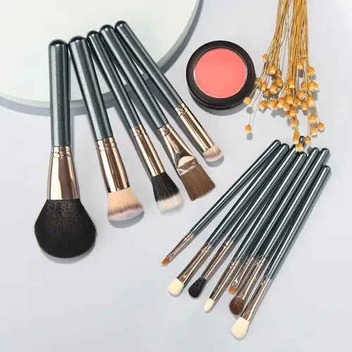 Juego De 12 Brochas De Maquillaje For Niña Y Mujer.