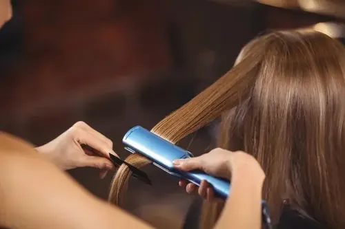 Planchita De Pelo Nano Titanium Profesional Color Azul