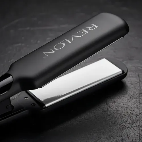 Plancha De Pelo Revlon 220° Placas 4.5 Cm. Recubrimiento Titanio – Negra