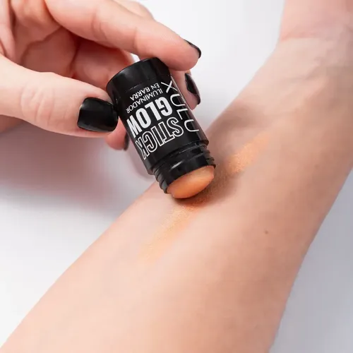 Iluminador En Barra Stick Glow Xulu Lanzamiento Tono Del Maquillaje Sunset – Nro 2