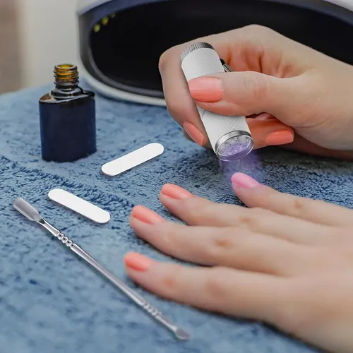 Lámpara Uv Portátil Manicura 9 Leds Plata Con Lima