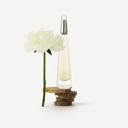 Issey Miyake L’eau d’Issey Eau de Toilette 50ml Mujer Floral Acuático