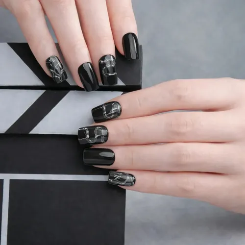Tiras De Uñas de Gel Premium 22u Autoadhesivas – No Necesitan Lámpara Uv – Negro Serpiente
