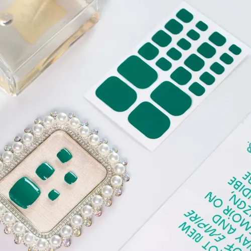 Tiras De Uñas Gel Para Pies Autoadhesivas 22u – No Necesita Lampara UV – Verde Esmeralda