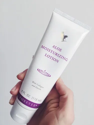 Aloe Moisturizing Lotion (crema Con Cólageno Y Elastina)