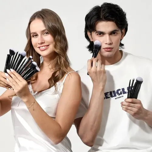 Set De Brochas De Maquillaje Daily Queen 29 Unidades Negro