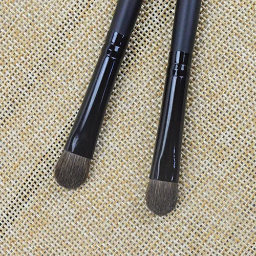 Set De Brochas Para Ojos Con Mango De Madera