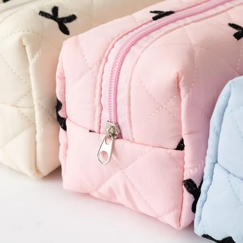 /bolsa De Maquillaje Con Lazo Acolchado Y Peluche Negro