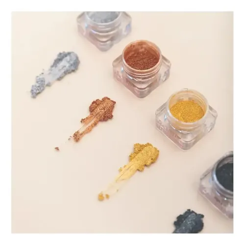 Zaira Beauty Diamond Shimmer Gold Sombra En Polvo Brillo