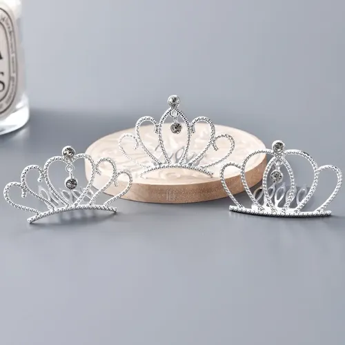 Corona Infantil Con Piedras Para El Cabello
