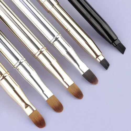 8 Cepillos Retráctiles Doble Punta Cejas + Corrector