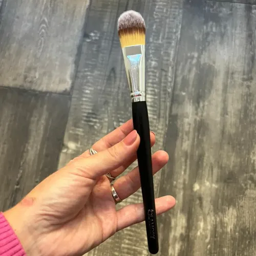 Brocha Para Base Y Corrector Foundation Brush 13 Glamory Negro