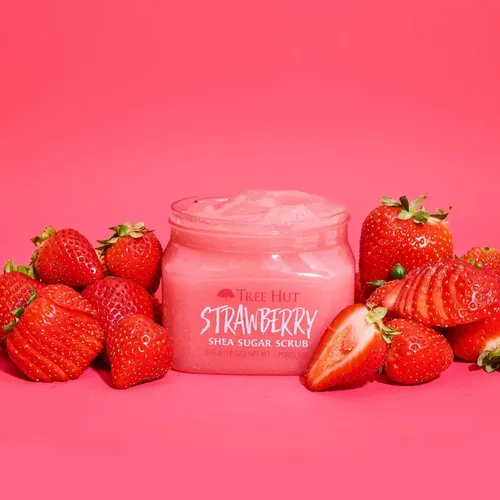 Exfoliante Corporal Tree Hut Strawberry Shea Sugar Scrub 510 g