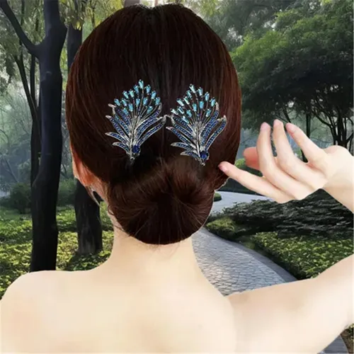 Un Broche Elegante Para Hacer Moños Para Coleteros Para El P