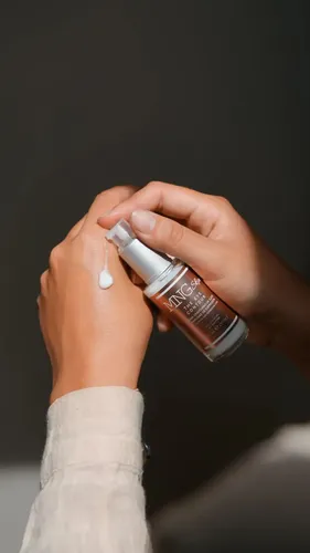 Crema Contorno De Ojos Antiage Antiarrugas Hidratante MNG Skin Todo Tipo De Piel Noche