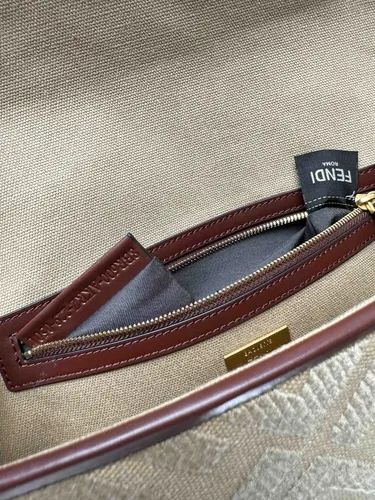 (tienda Oficial De Ee. Uu.) Bolsa De Maquillaje De Regalo Po