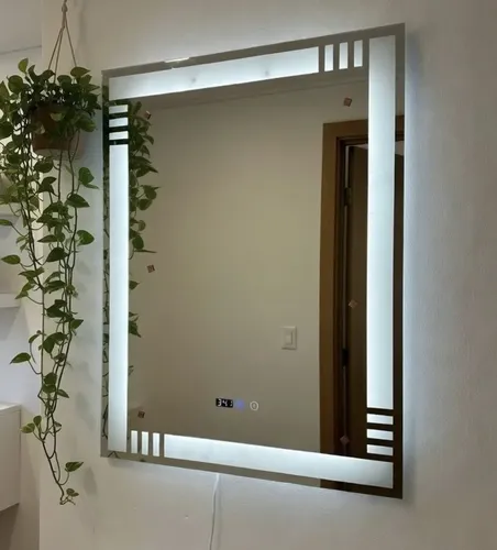 Espejo Led Táctil Baiona 75×120 Cm Con Desempañador Y Reloj