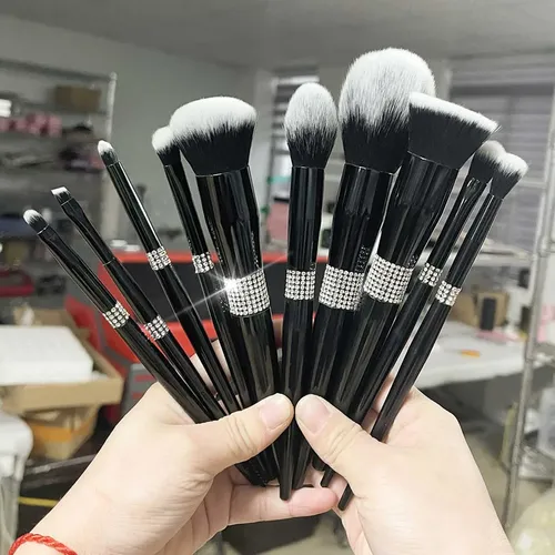Set De Maquillaje Negro Brillante Con 10 Piezas