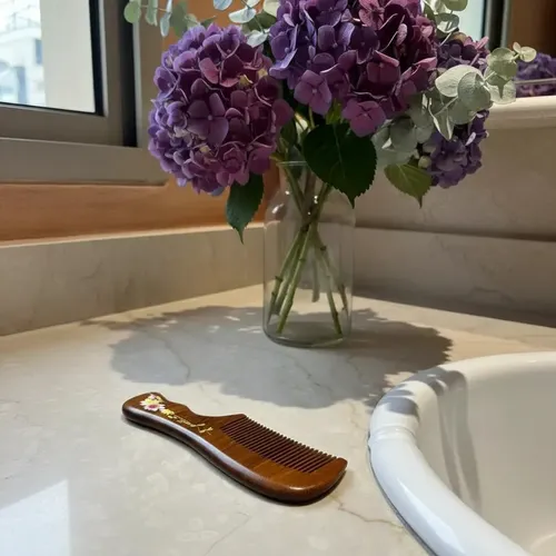 Peine De Madera De Sándalo Antifrizz Masajeador Hikka Color Marrón oscuro