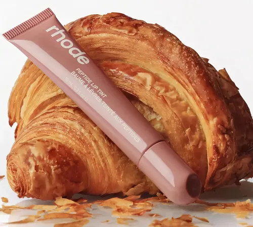Rhode Peptide Lip Tinte Labial Nutritivo – Tono Toast