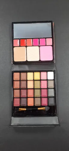 Paleta De Sombras Para Ojos Naked8 Palette