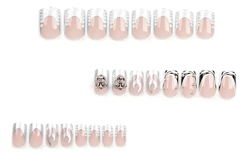 Uñas Postizas En Color Nude Con Relieve Plateado
