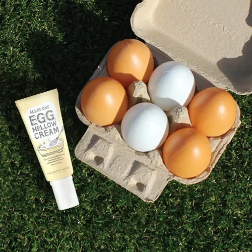 Crema Hidratante Antiedad Egg Mellow de Too Cool For School para Rostro y Cuello