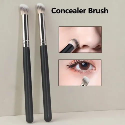 Pincel Corrector De Cerdas Suaves En Ángulo 370 (negro)