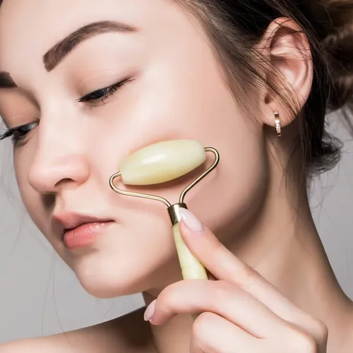 Rodillo Jade Masajeador Facial Verde Relajación y Circulación