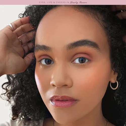 Rubor Rare Beauty Stay Vulnerable Crema Nearly Mauve