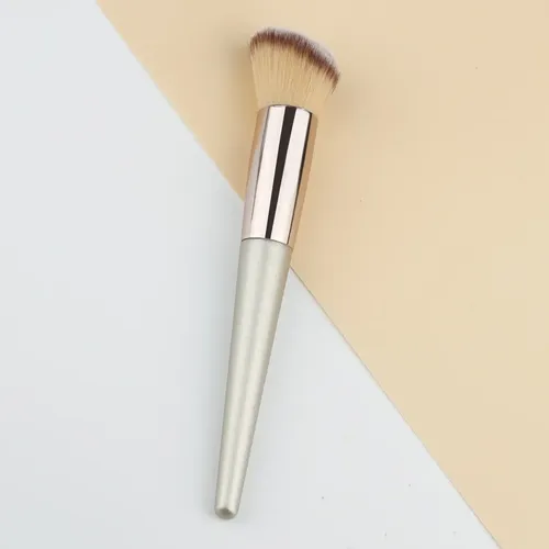 Brocha Para Base De Maquillaje Con Punta Angular