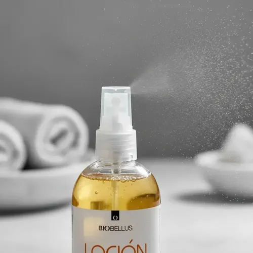 Loción Astringente Biobellus Antiacné para Cutis Graso con Hammamelis 250 mL