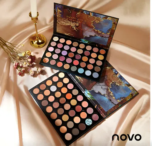 Paleta de Sombras de Ojos Novo Bright and Charming con 40 Tonos Mate y Shimmer