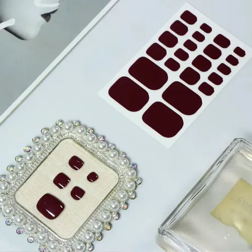 Tiras De Uñas Gel Para Pies Autoadhesivas 22u – No Necesita Lampara UV – Bordó Vino