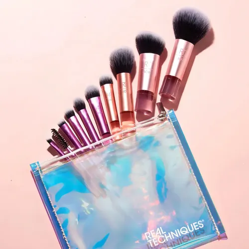 Set de Brochas de Maquillaje Real Techniques Travel Fantasy Mini Violeta de 10 Piezas con Estuche