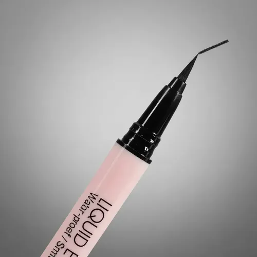 Delineador De Ojos Waterproof Liquid Eyeliner Tei Cosmetica Acabado Brillante Color Negro