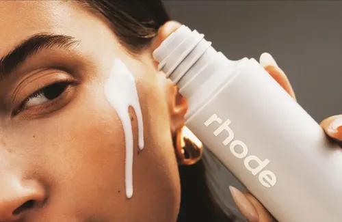 Rhode Glazing Milk (hidrata Y Repara La Piel) Momento De Aplicación Día Tipo De Piel Todo Tipo De Piel