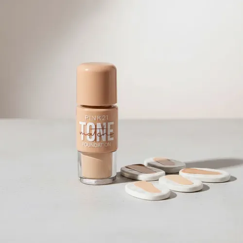 Pink 21 Base Con Aplicador Foundation Cremoso