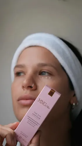 Crema Contorno De Ojos Antiage Antiarrugas Hidratante MNG Skin Todo Tipo De Piel Noche