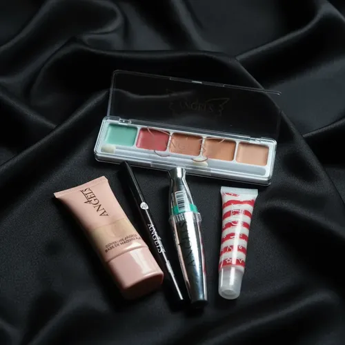 Combo Maquillaje 4 Angels