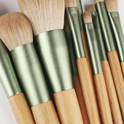 Set De 10 Brochas De Maquillaje Verdes Con Estuche Rd