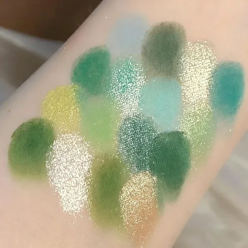 Paleta De Sombras K’apeine Green 16 Colores Mate Y Glitter