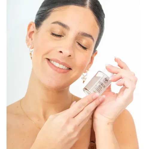 Serum Facial Con Acido Hialuronico Y Vit C 30 Ml Vymel – Todo Tipo De Piel – Día/noche