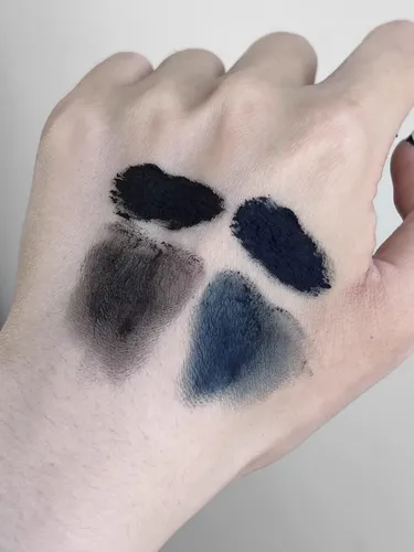 Mezclilla Shellwe Makeup X Freya86 Punk Bunny Collection Lip