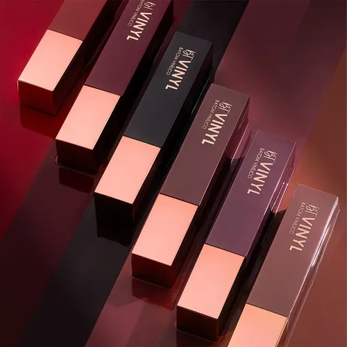 Lápiz labial de vinilo líquido Bt Vinyl, color Brillo de vinilo Bruna Tavares Juliana, color caramelo
