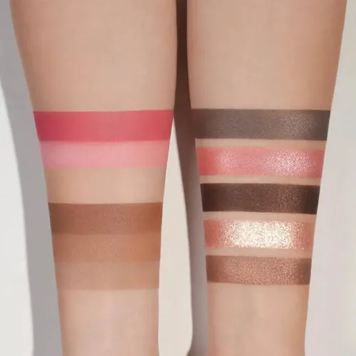Paleta para Rostro Hy-per Natural Natasha Denona con Tonos Neutros Cafés y Rosas