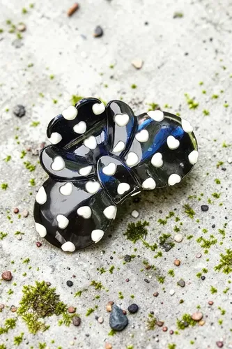 Broche Pelo Pinza Moño Negro Corazones Blancos Negro