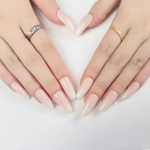 Uñas Press On Nails Veluna Reutilizables Diseños Variados Color Nude Latte Coffin