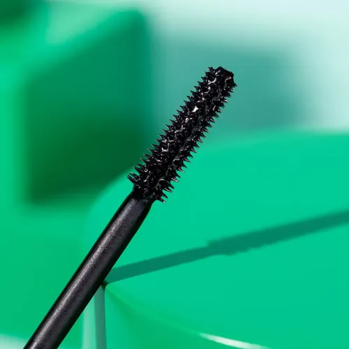 Máscara de pestañas Lash Without Limits Tubing Essence