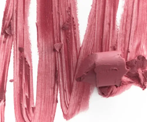 Lápiz Delineador de Labios Rhode Peptide Lip Shape en Tono Press